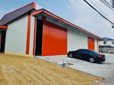 โกดังสร้างใหม่ให้เช่า ซอย ลาดพร้าว 91  รถใหญ่เข้าออกสะดวก  