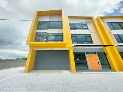 ให้เช่าโกดังหลังมุม450ตร.มสร้างใหม่ย่านบางใหญ่นนทบุรีซอยกัตนา 