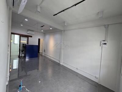 ให้เช่าพื้นที่แบบเหมาทั้งชั้น 44 ตรม. ใกล้ BTS อารีย์และสะพานควาย