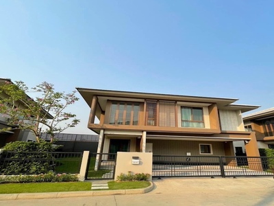 BH4004 ให้เช่าบ้านหรู บุราสิริกรุงเทพกรีฑาใกล้โรงเรียนนานาชาติไบร