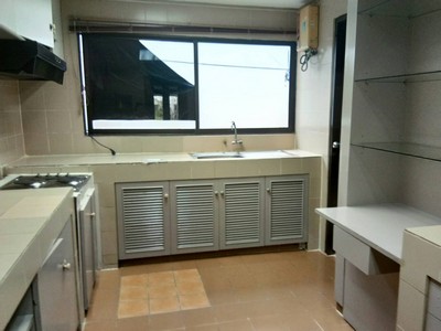 RENT ให้เช่า townhome Bon Vista Villa Thonglor soi 8  เดินทางง่าย