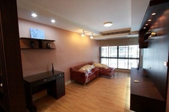 คอนโด Centric Scene Aree 2  เซ็นทริค ซีน อารีย์ 2 58SQ.METER 1 BR 30000 B.   ราคานี้ไม่มีอีกแล้ว -