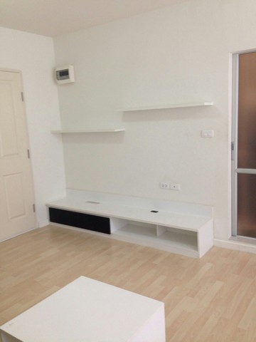 Condo D Condo Onnut - Suvarnabhumi  30 Square Meter 1BR 7500 THAI BAHT ใกล้ - สะดวกสบาย -
