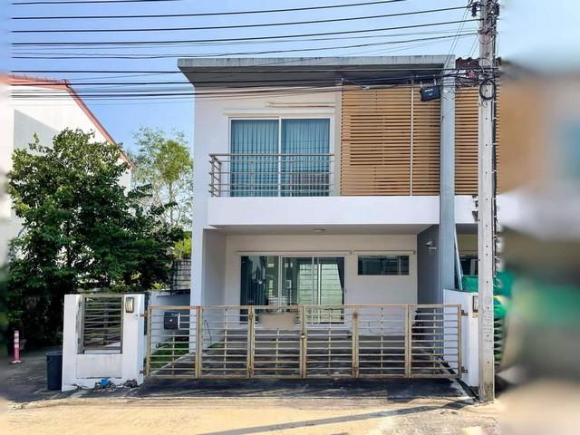 ขายทาวน์เฮ้าส์2ชั้นหลังมุม The Trust​ Town​ ติดถนนราชพฤกษ - รัตนาธิเบศร์