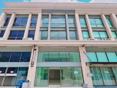 คลอง1 ฟิวเจอร์ ถ.รังสิต-นครนายก  ให้เช่าอาคารพาณิชย์ 3.5ชั้น 220ต