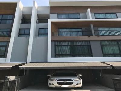 ให้เช่าทาวน์โฮม 3.5 ชั้น อาร์เด้น ลาดพร้าว71 ซ.สตรีวิทยา 2 ใกล้ทา
