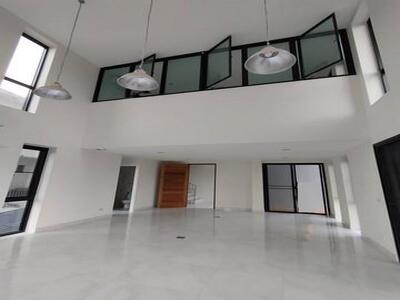 ให้เช่าสำนักงาน3.5ชั้นย่านรัชดาลาดพร้าวโชคชัย4ใกล้MRTลาดพร้าว