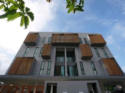 ให้เช่าโฮมออฟฟิศ4ชั้นย่านรัชดาลาดพร้าวซอยรัชดา32ใกล้MRTลาดพร้าว