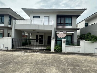 ขายบ้านเดี่ยว เดอะคอมพลีท ศรีราชา หลังมุม ใหม่ไม่เคยอยู่ ใกล้ j-p