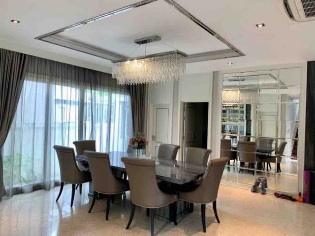 ปล่อยให้เช่าบ้านหรู  Grand Bangkok Boulevard พระราม9 ใกล้โรงเรียนนานาชาติ 4 bedrooms