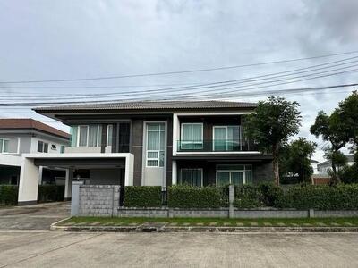 ขายบ้านเดี่ยว 2 ชั้น 121 ตร.ว.หมู่บ้านวรารมย์ พรีเมี่ยม วัชรพล จต