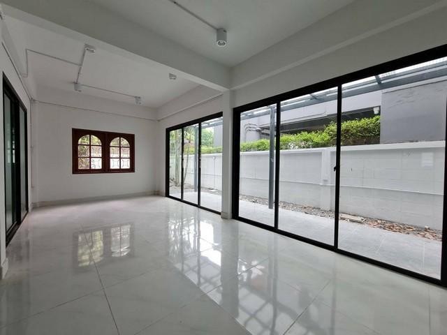 C2923 ให้เช่าบ้านเดี่ยว 2 ชั้น ย่านโชคชัย4 ลาดพร้าว นาคนิวาส เหมาะทำโฮมออฟฟิศ ใกล้เลียบด่วน