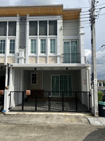ขายด่วน ทาวน์โฮม  หมู่บ้านโกลเด้น ซิตี้ แจ้งวัฒนะ เมืองทอง Golden City Chaengwattana Muang Thong