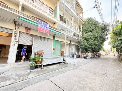 ขายตึกแถว 3ชั้น 15.7ตรว.ซอยกรุงเทพ-นนทบุรี 56 บางซื่อ 