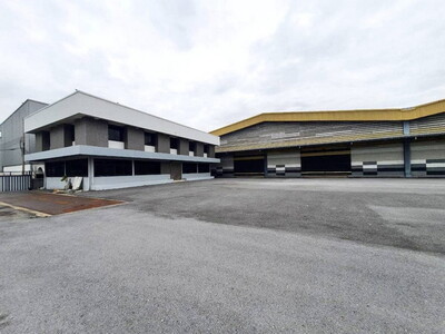 ให้เช่าโกดังพร้อมสำนักงานเนื้อที่รวม 10,500 ตร.ม.สีม่วง ขอใบ รง.4