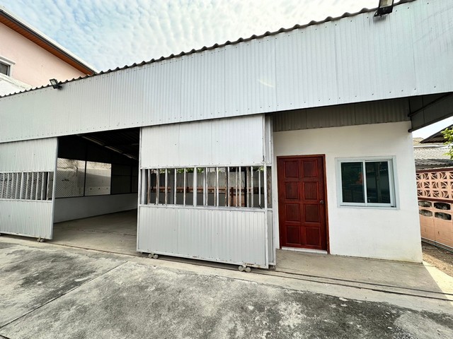 ขายที่ดินในซอยประชานิเวศน์ 39 ตรงข้ามสนง.แขวงท่าทราย เมืองนนทบุรี ทำเลดี เหมาะแก่การอยู่อาศัยหรือลงทุน ใกล้สิ่งอำนวยความสะดวกครบครัน