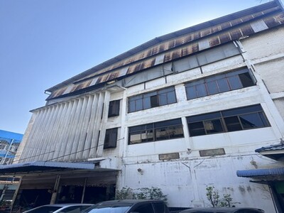 ให้เช่าตึกอาคารขนาดใหญ่ 3 ชั้นพื้นที่ใช้สอย 1000 ตารางเมตร