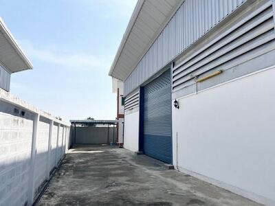  ให้เช่าโกดัง 330 ตรม. พร้อมออฟฟิต ตำบลคลองขวาง ไทรน้อย นนทบุรี 