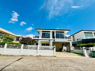 บ้านเดี่ยวหลังใหญ่2ชั้นเดียวบ่อวิน รีโนเวทใหม่ เฟอร์ครบ จดบริษัทไ