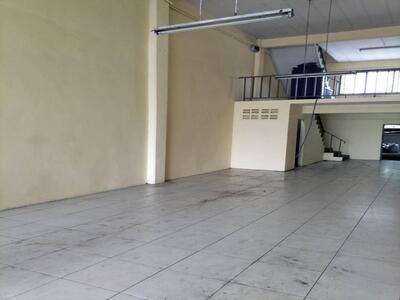 ให้เช่าอาคารพาณิชย์ 3.5 ชั้น ถนนนิมิตรใหม่ม่ คลองสามวา 