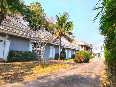 โรงแรมสไตล์รีสอร์ท  ใจกลางเมืองลำปาง ต.ชมพู อ.เมือง จ.ลำปาง 