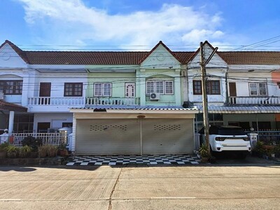 ขายทาวน์เฮ้าส์ เมืองเพชรบูรณ์ 2 ชั้น  ถนน เพชรพัฒนา เมืองเพชรบูรณ