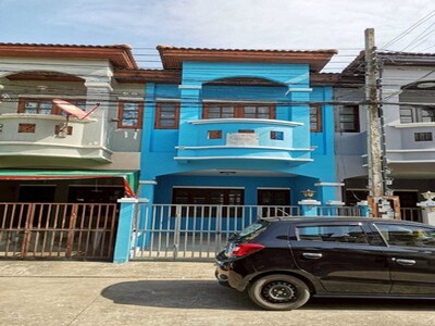 ขายด่วน ทาวน์เฮ้าส์ 2 ชั้น  โครงการหมู่บ้านศิริวรรณ บางบัวทอง 