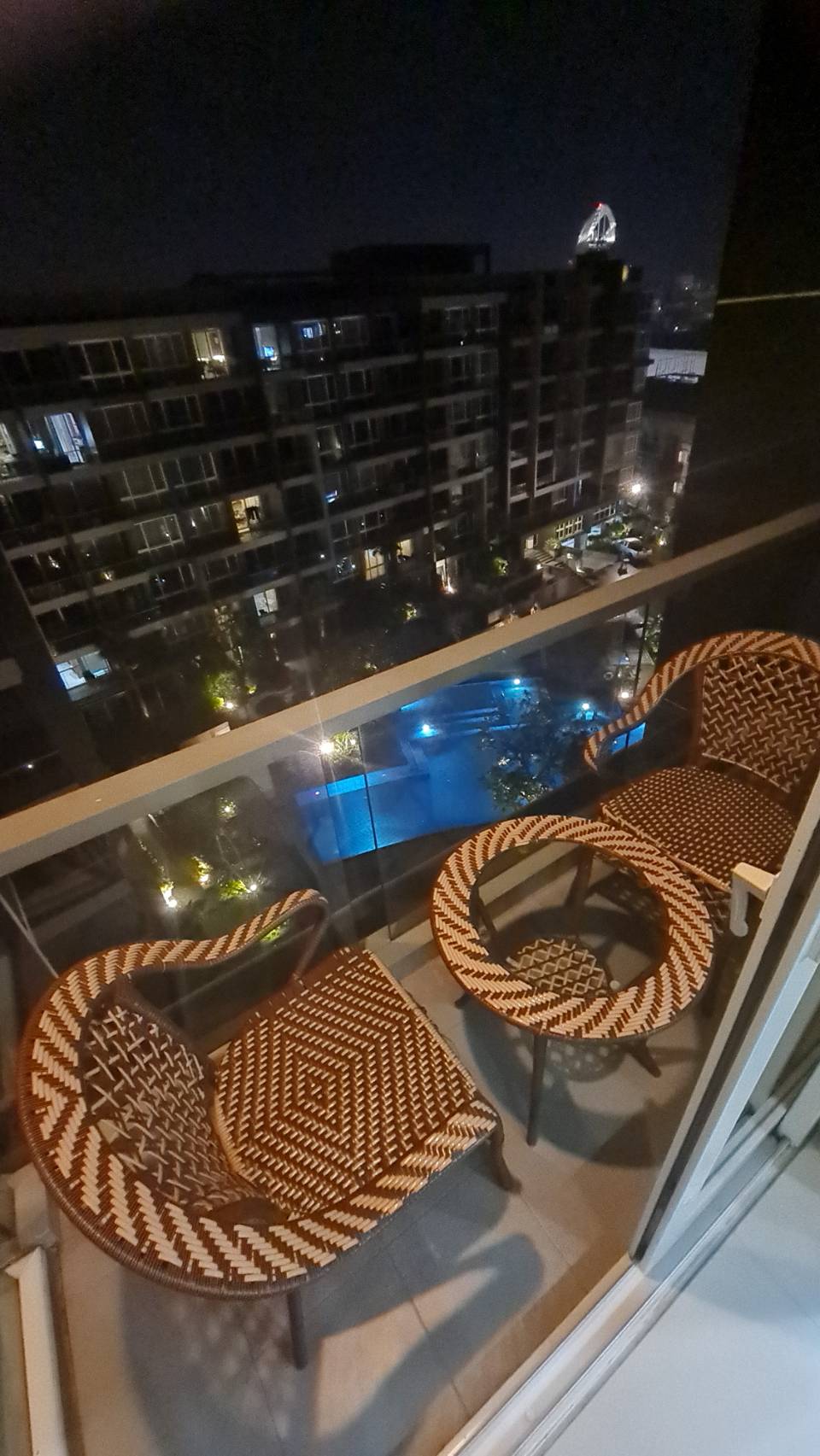 For rent Apus Condo central pattaya close to big c and central festival beach