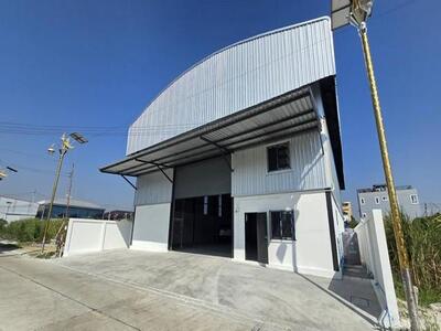 ให้เช่าโกดังพร้อมออฟฟิศสร้างใหม่ 520 ตร.ม ลาดกระบัง ซอย 14-1