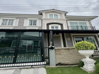 ขายบ้านเดี่ยว 2 ชั้น 2 หลังติด 8 นอน Prestige พระราม 9-กรุงเทพกรี