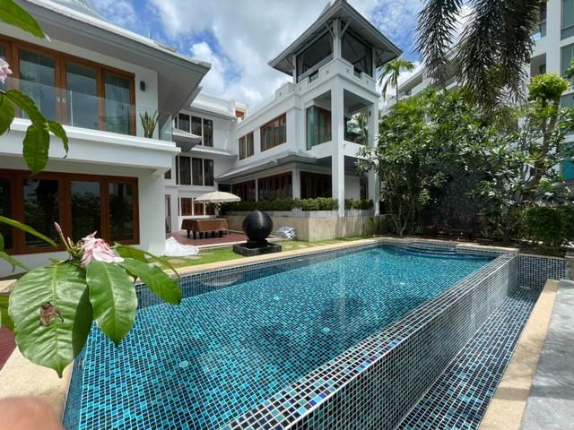 ให้เช่าบ้านเดี่ยว 3 ชั้น มีสระว่ายน่ำส่วนตัว บนหาดวงศ์อมาตย์ นาเกลือ พัทยา ชลบุรี ทางเดินลงทะเลแบบส่วนตัว