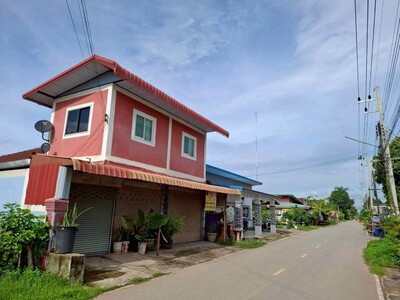ขายบ้านสวย 2ชั้น 50วา พร้อมอยู่ ใกล้ด่านบ้านหม้อ ศรีเชียงใหม่ หนอ