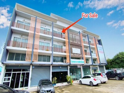 ขาย อาคารพาณิชย์ ติดถนนเลียบคลองภาษีเจริญฝั่งใต้ หนองแขม เพชรเกษม