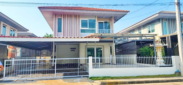 ขายบ้านเดี่ยวรีโนเวทใหม่ ถูกกว่าโครงการ  52ตรว. ตลาดกิเลน ศาลายา ปิ่นเกล้า  4.49 ล้าน 3นอน  250ตรม. 3น้ำ  หลังคาครบทั้งพื้นที่