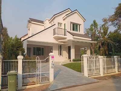 ให้เช่า บ้านเดี่ยว2ชั้น 153ตรว. ถ.ศรีนครินทร์ ศรีด่าน14 