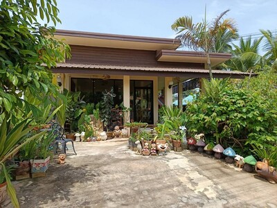 บ้านและที่ดิน พร้อมร้านกาแฟ