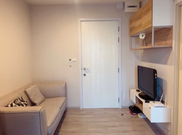 ขายด่วน คอนโด plum condo westgate station MRT พระนั่งเกล้า 630m มีรถตู้รับส่งฟรี หรือเดินเพียง5นาที