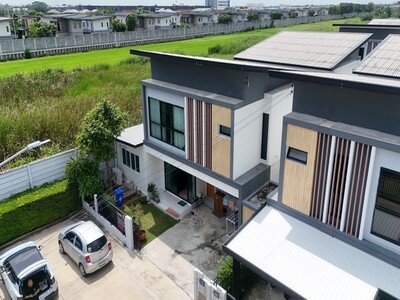 ขายขาดทุน ถูกสุดในโครงการ  บ้านหลังมุม ต่อเติมครบ สภาพนางฟ้า พร้อ