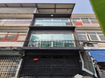 ให้เช่าทาวน์เฮ้าส์ 3 ชั้น 140 ตร.ม. ซอยประชาชื่น 36 ใกล้คลองประปา