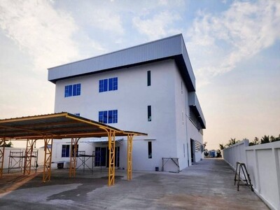 ขายโกดังสำนักงานใหม่ศรีราชา บนเนื้อที่​  2​ ไร่ 