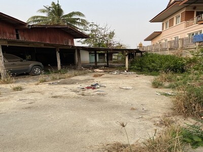 ใกล้ปีใหม่ดูทรัพย์มีมูลค่า บ้านไม้สิงห์บุรี 2ชั้น 116วา 096882185