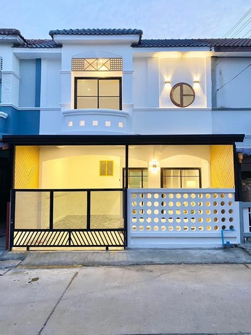 ปิยวรารมย์1 บางกรวย-ไทรน้อย  บ้านมือสองตกแต่งใหม่ ฟังก์ชั่นที่ให้มากกว่าทาวน์โฮม