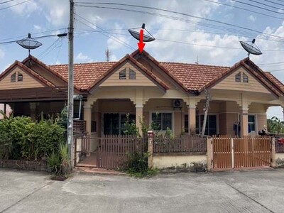 ขาย ทาวน์เฮาส์  หมู่บ้านห้วยปราบเมืองทอง 4  ศรีราชา ชลบุรี