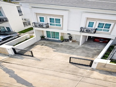  ทาวน์โฮมหลังมุม 3 นอน ลาดสวาย.ฟิวเจอร์พาร์ค รังสิต ม.ธรรมศาสตร์
