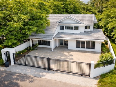  ใกล้ MRT สัมมากร 200 ม. บ้านเดี่ยว 2 ชั้น หัวมุม รามคำแหง 110-11