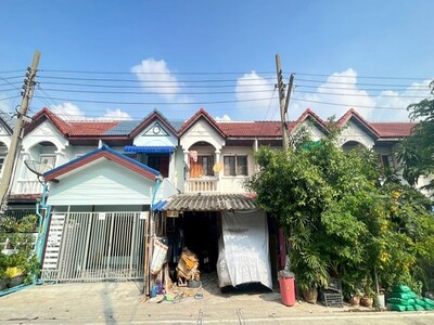 ขายทาวน์เฮ้าส์ 2 ชั้น หมู่บ้านจิตรัตนา บางบัวทอง  ราคาเบาๆ
