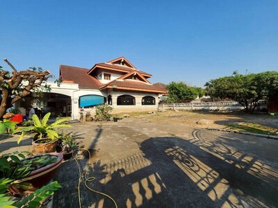 บ้านเดี่ยวนนทบุรี  คฤหาสน์