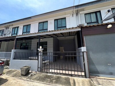  ขาย ทาวน์โฮม โครงการ ไอวี่ทาวน์ พนัสนิคม  