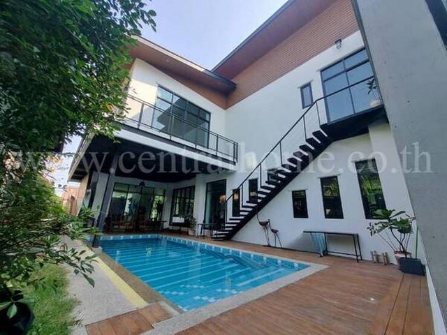 คฤหาสน์ พร้อมที่ดิน ติดถนนริมคลองประปา แจ้งวัฒนะ ใกล้ สถานีรถไฟฟ้า สายสีชมพู 