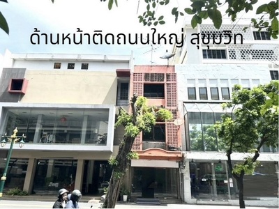 P2057 ให้เช่า อาคารพาณิชย์ ติดถนนสุขุมวิท ใกล้ BTS พร้อมพงษ์